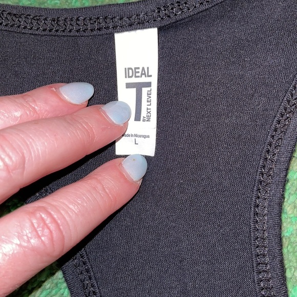 Racer back tank - Picture 4 of 4